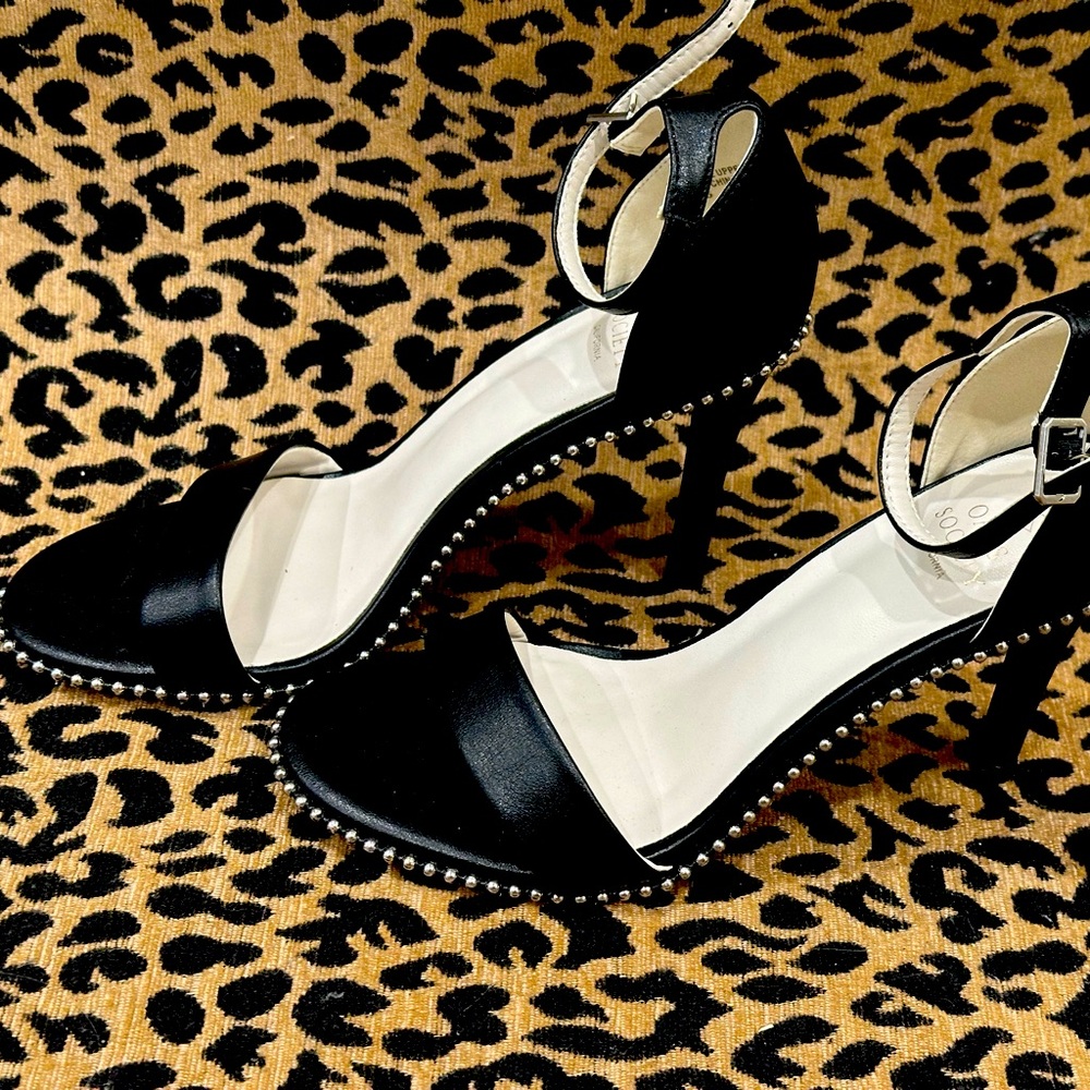 Island Oasis Heels